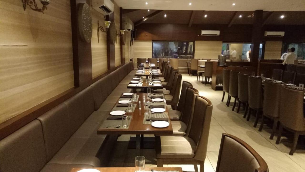Laxmi Film City Resort 바도다라 외부 사진