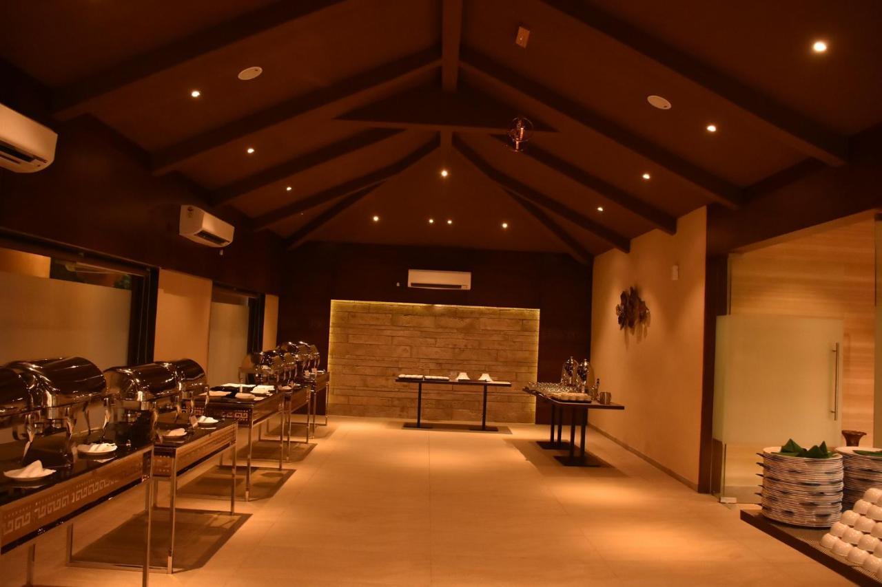 Laxmi Film City Resort 바도다라 외부 사진